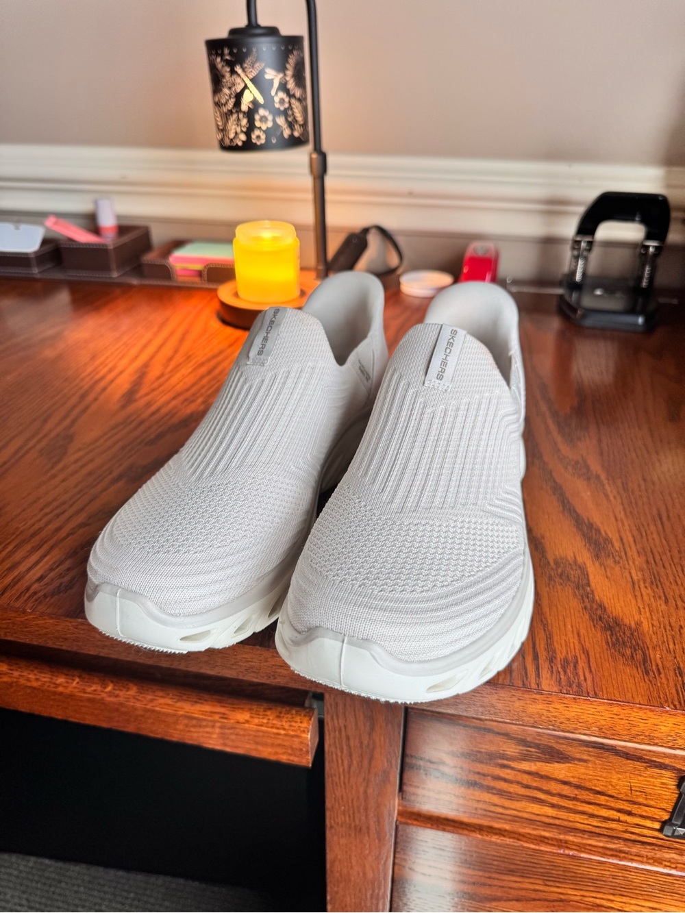 Skechers Hands Free Slip-Ins Glide-Step Sneakers | Womenโs Size 8